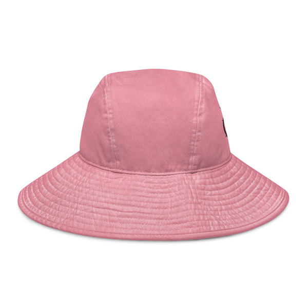 Wide brim bucket hat