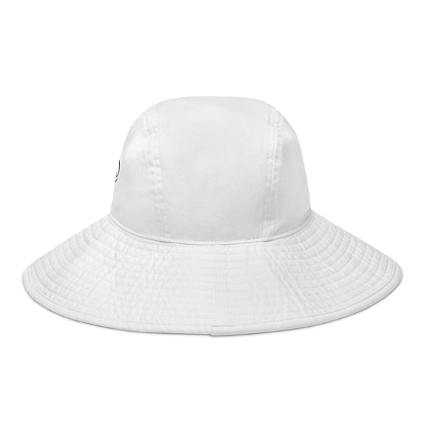 Wide brim bucket hat